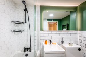 Photo 11- click for photo gallery